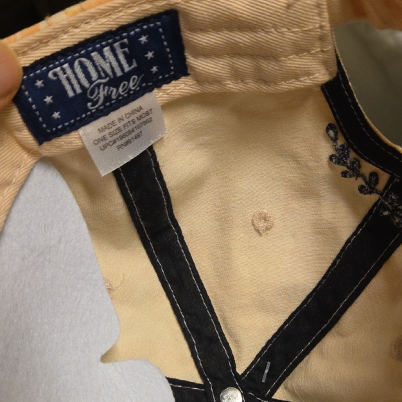 California Cap - Picture 2 of 3